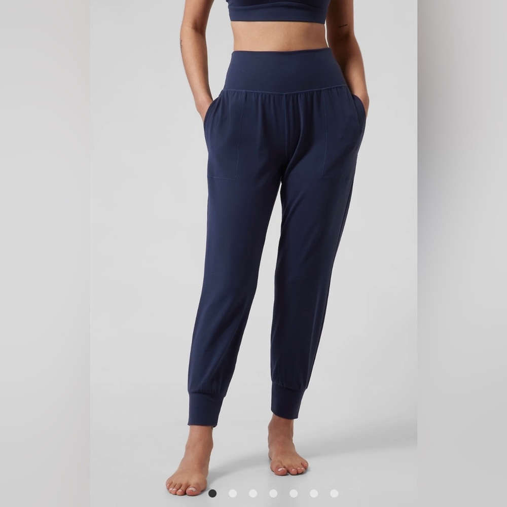 Athleta Salutation joggers, navy blue, size S, NWT